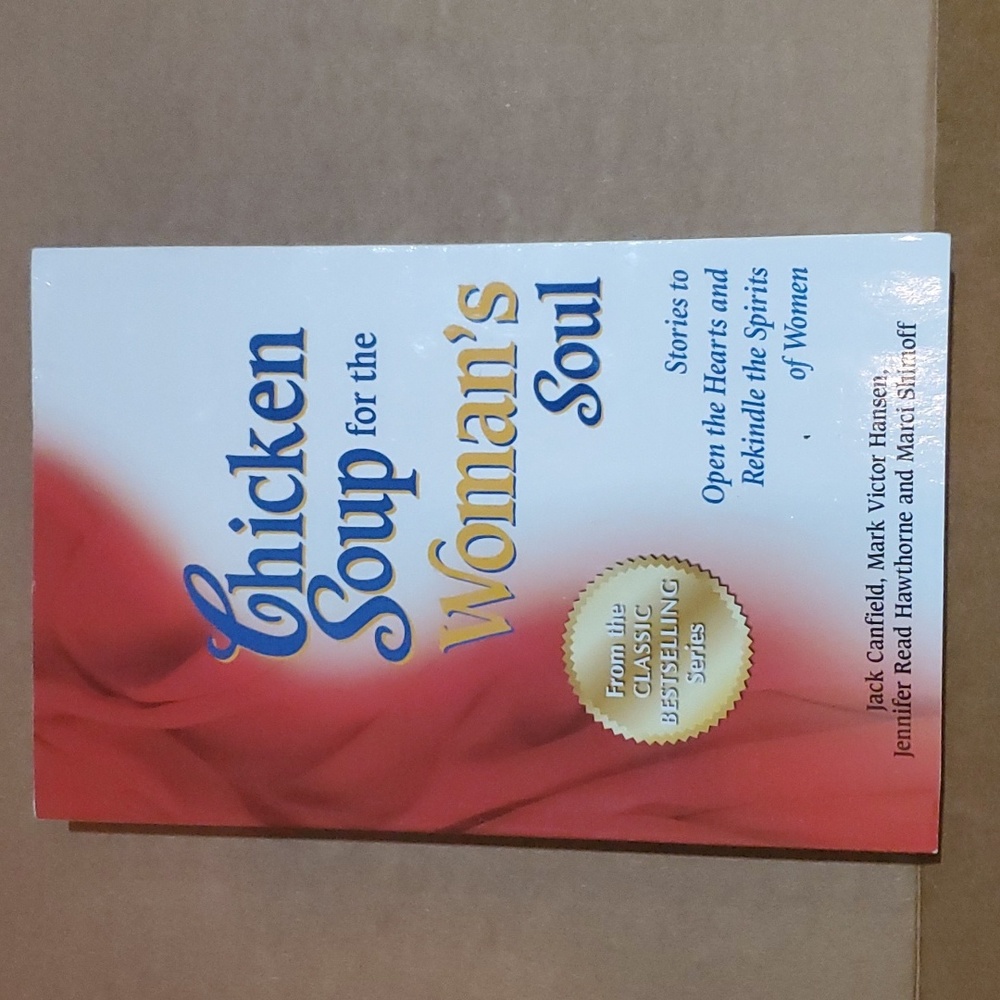 COPY 2/$8 📚 Chicken Soup for the Woman's Soul Paperback book🐔 🥣 🚺